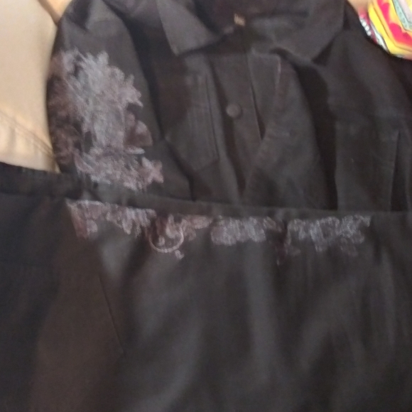 Authentic "True Religion" Jeans Set - Picture 3 of 5